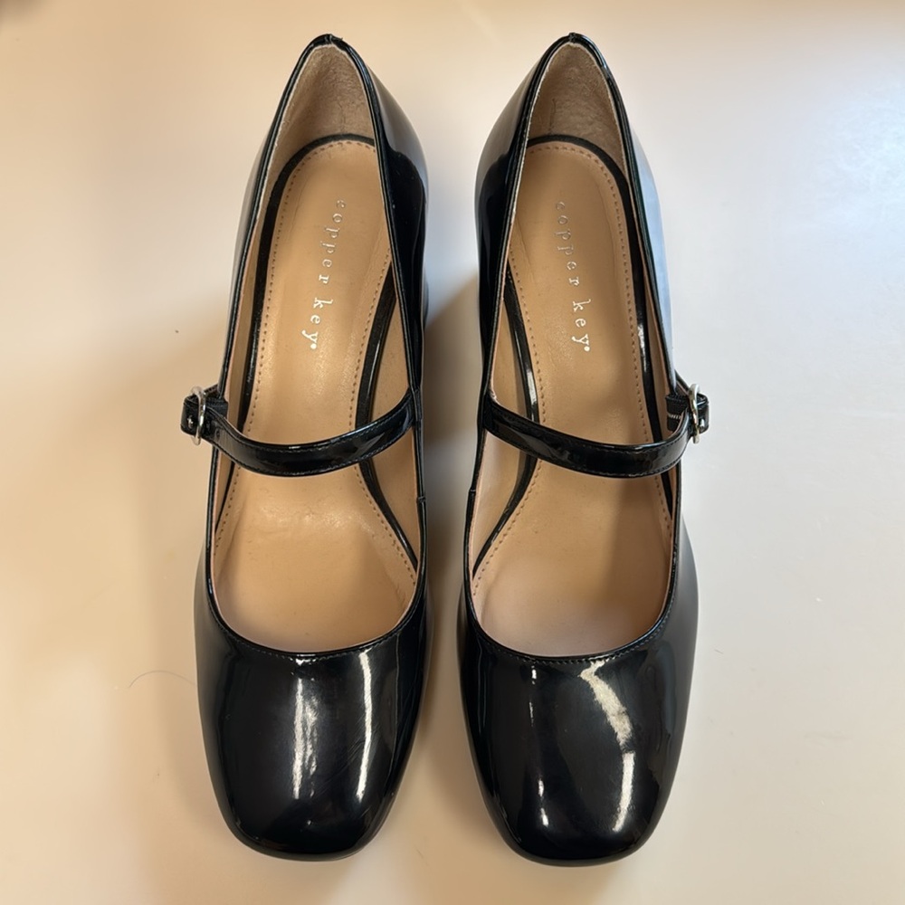 Copper Key Black Mary Jane Shoes